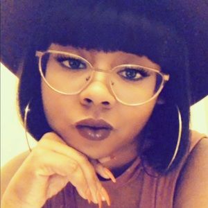 Meet your Posher, Sheronda